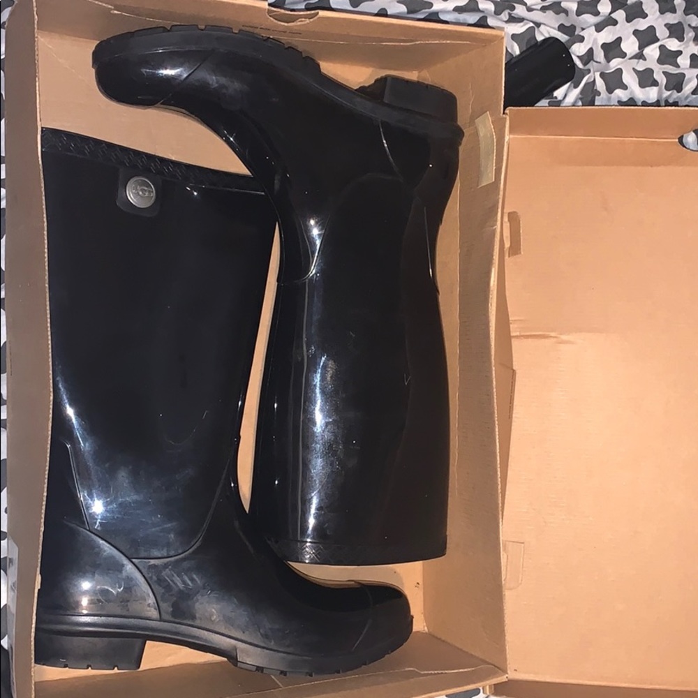 ugg rain boots